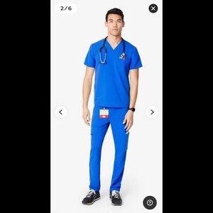 Figs Chisec three pocket scrub top / Cairo cargo scrub pants short length